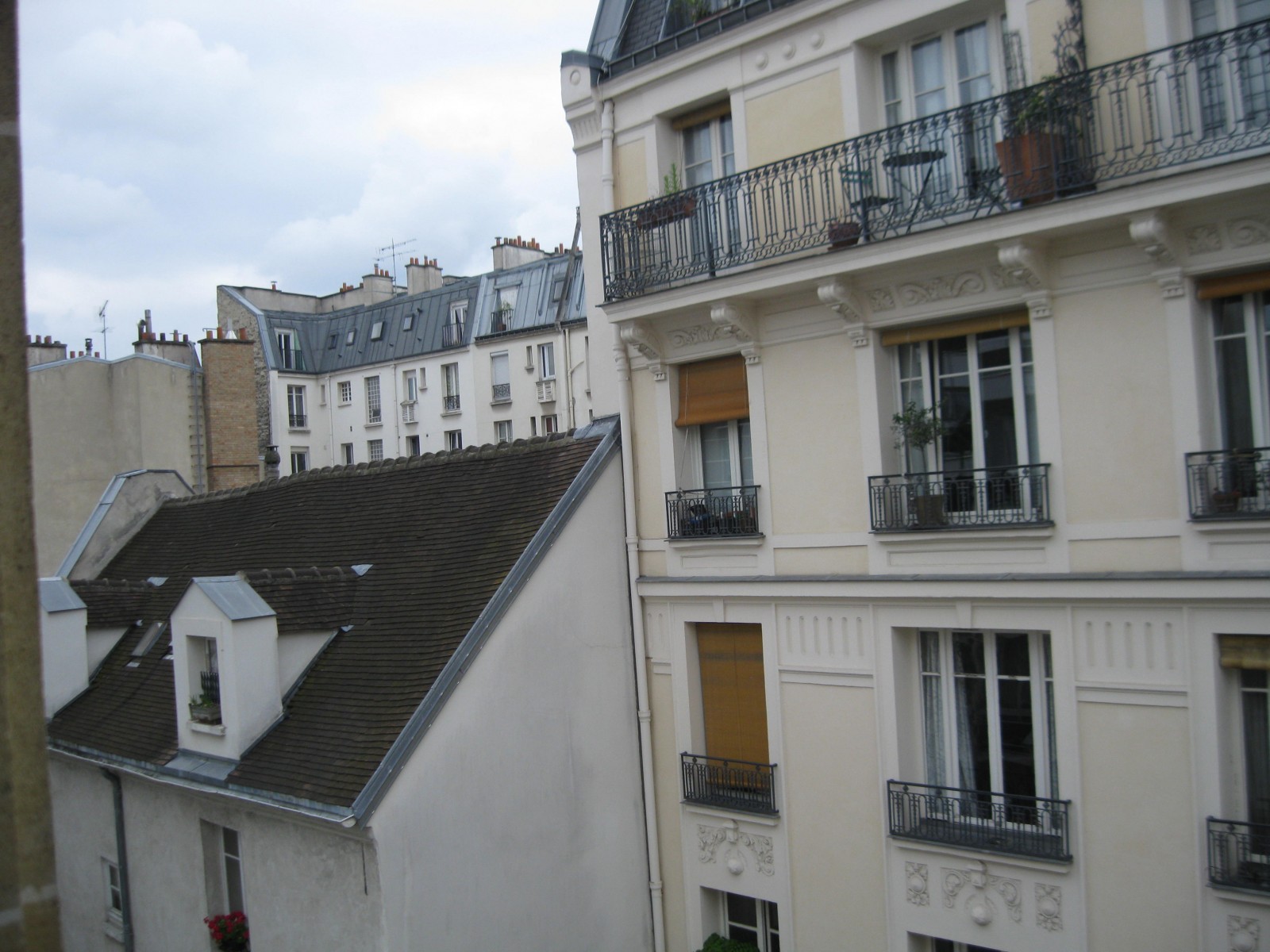 Paris apartment vue